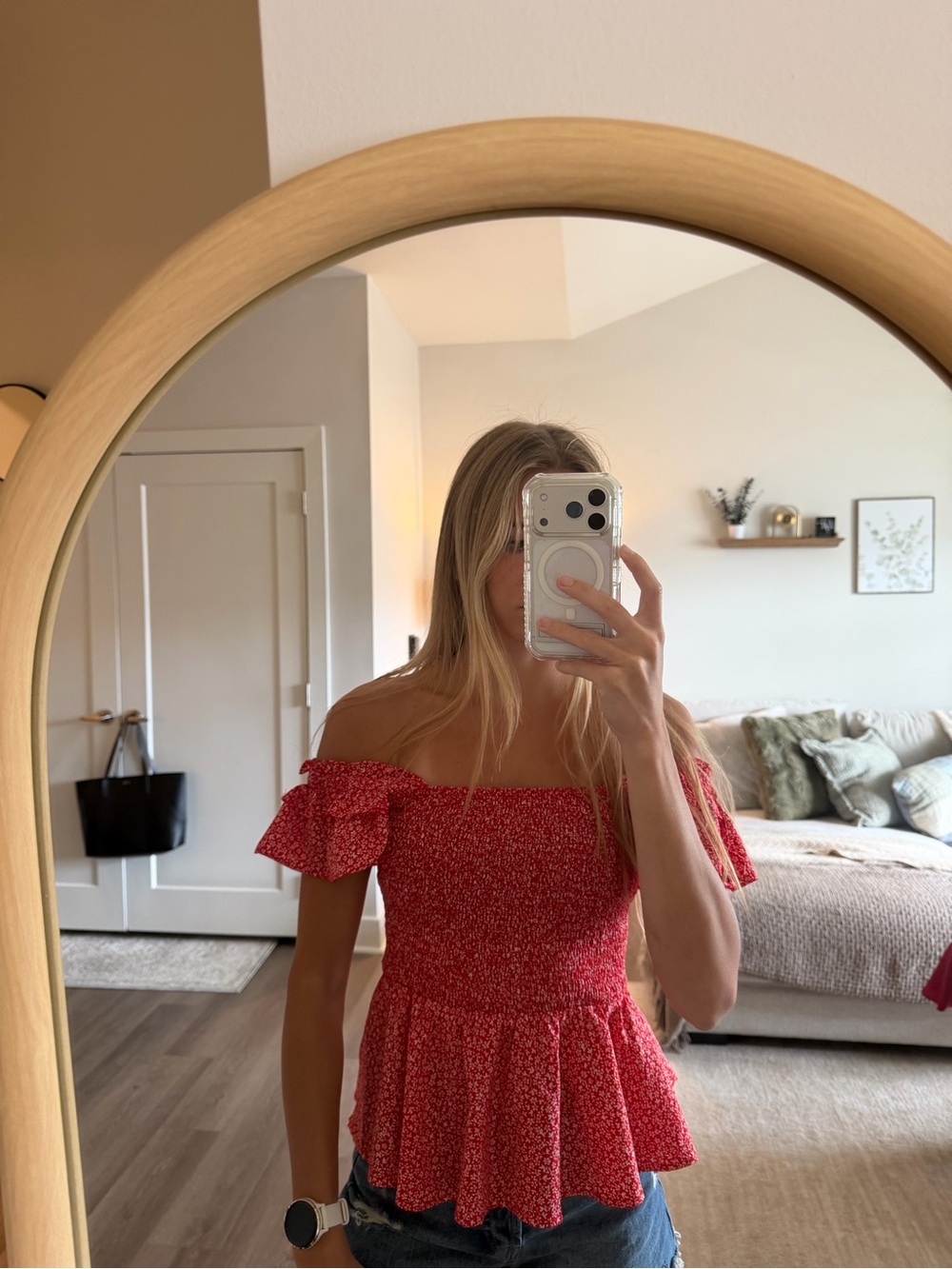 entro Red Floral Smocked Top - Picture 2 of 3